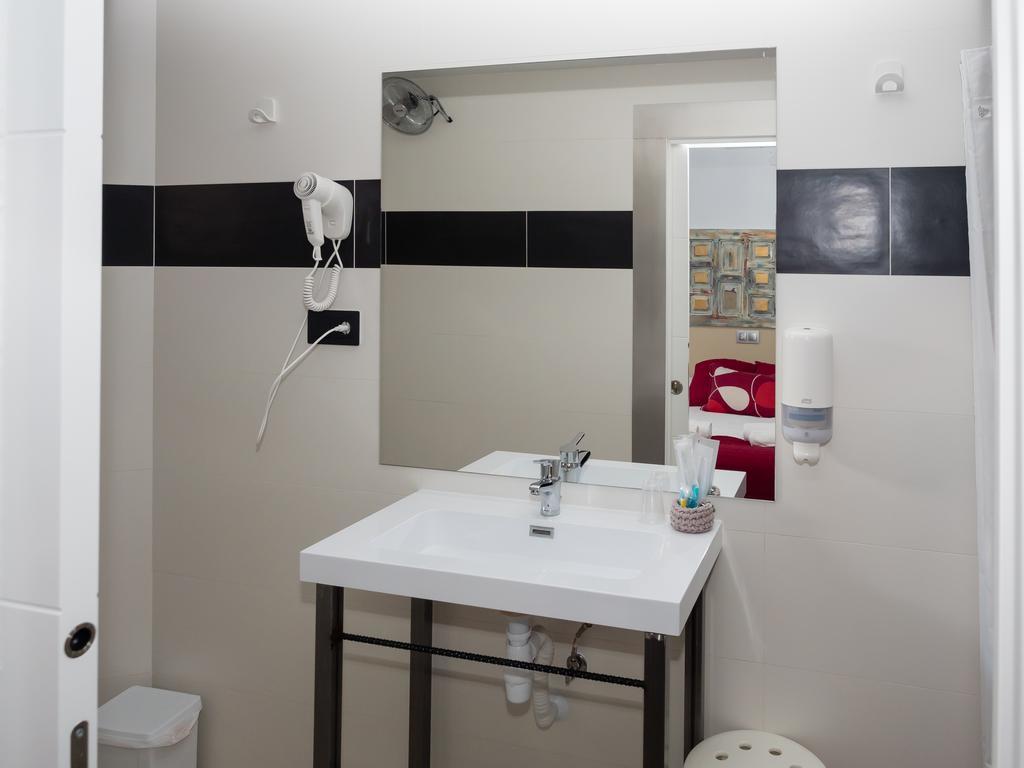 Hostal Boutique Luna De Gavin Cullera Exterior foto